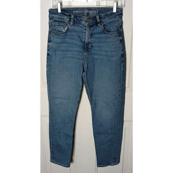 American Eagle Women 4 Regular Medium Wash "Mom Jean" Stretch Denim Jeans - Picture 2 of 8
